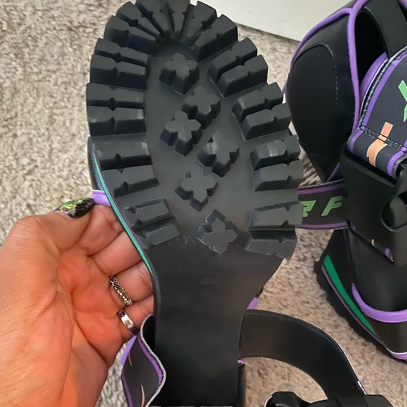 Current mood race heels - Picture 4 of 4